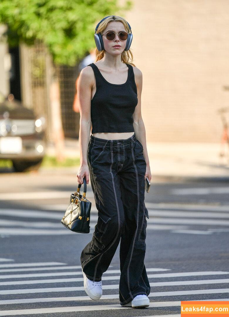 Kiernan Shipka / AdventuresSabrina / kiernanshipka leaked photo photo #0168