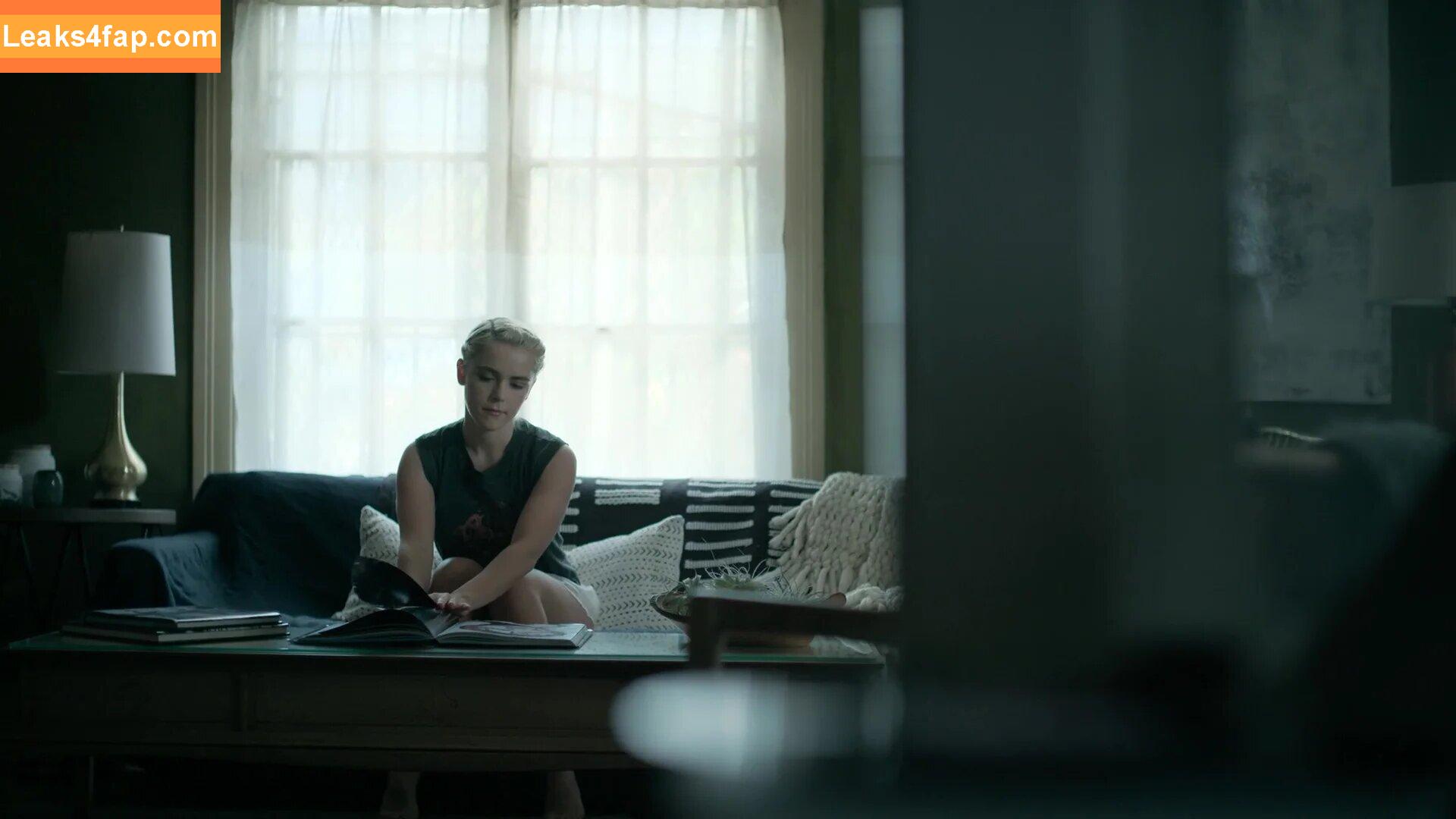 Kiernan Shipka / AdventuresSabrina / kiernanshipka leaked photo photo #0216