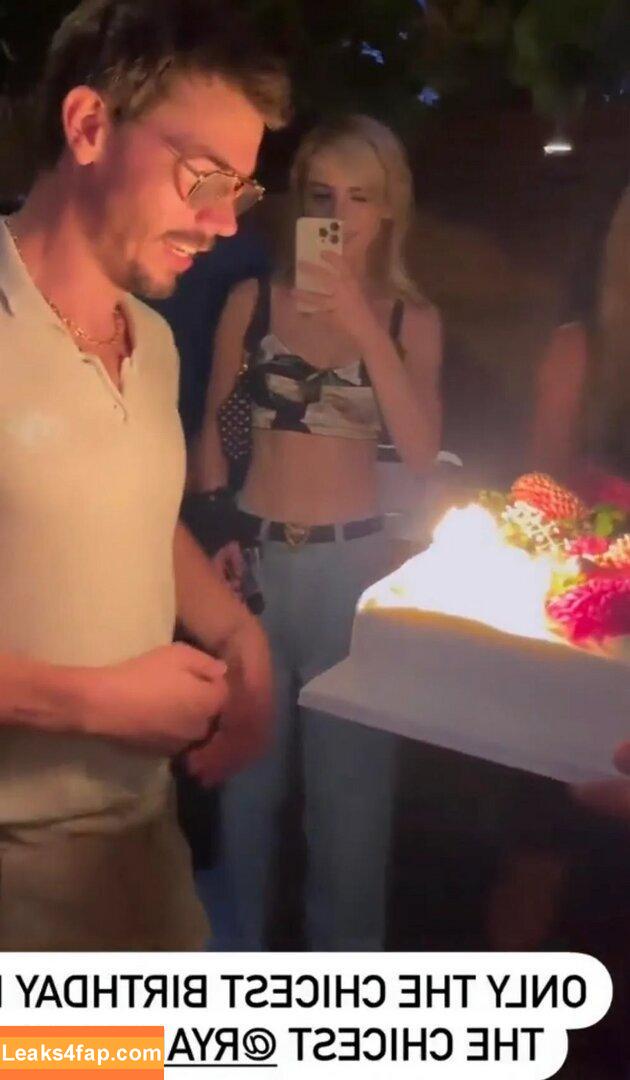 Kiernan Shipka / AdventuresSabrina / kiernanshipka leaked photo photo #0252