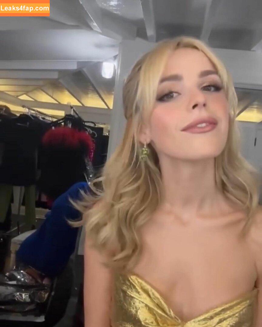 Kiernan Shipka / AdventuresSabrina / kiernanshipka leaked photo photo #0380