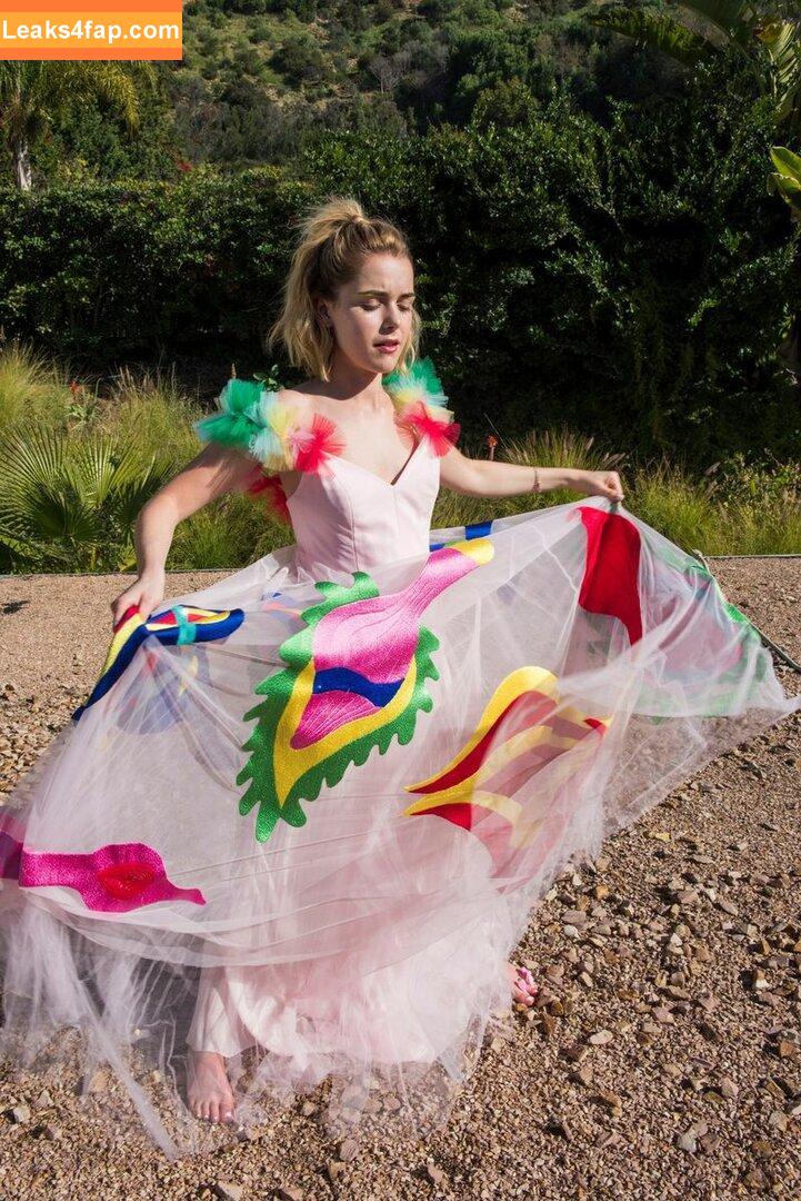 Kiernan Shipka / AdventuresSabrina / kiernanshipka leaked photo photo #0455