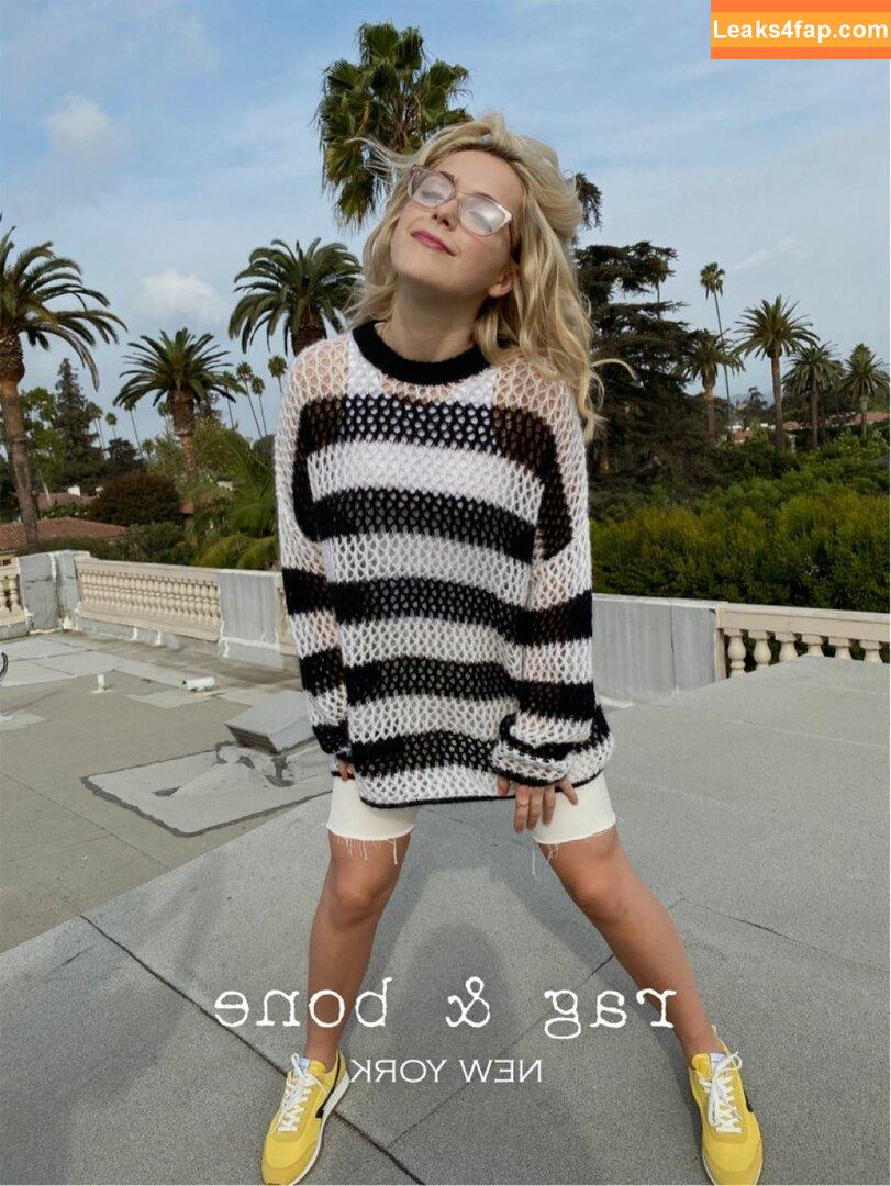 Kiernan Shipka / AdventuresSabrina / kiernanshipka leaked photo photo #0462