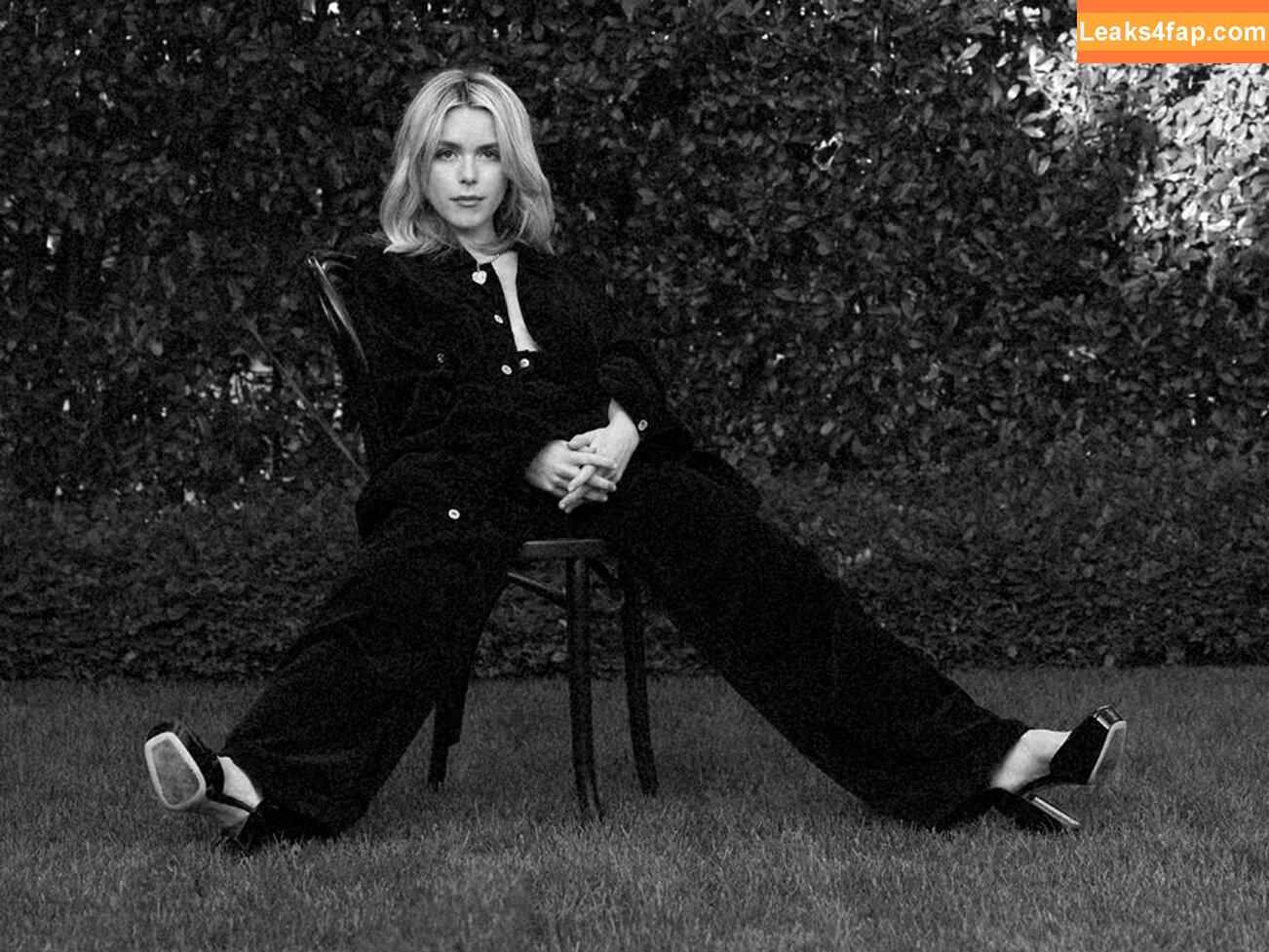 Kiernan Shipka / AdventuresSabrina / kiernanshipka leaked photo photo #0474