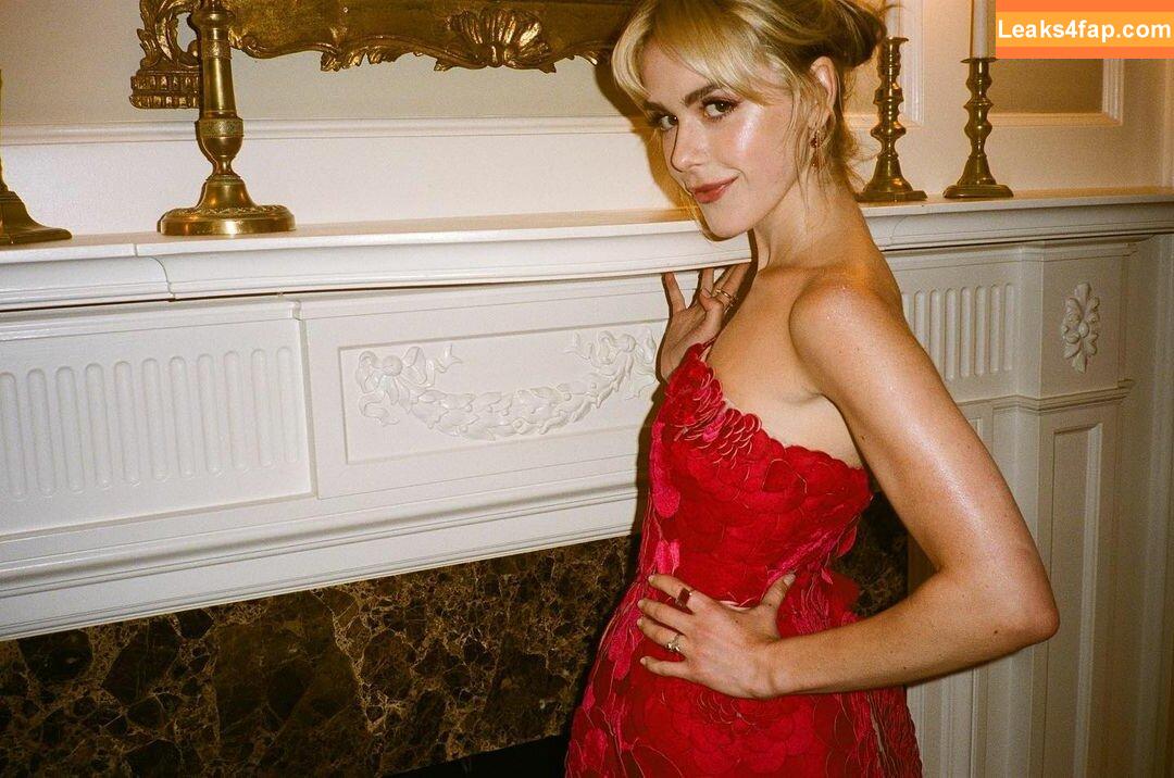 Kiernan Shipka / AdventuresSabrina / kiernanshipka leaked photo photo #0515