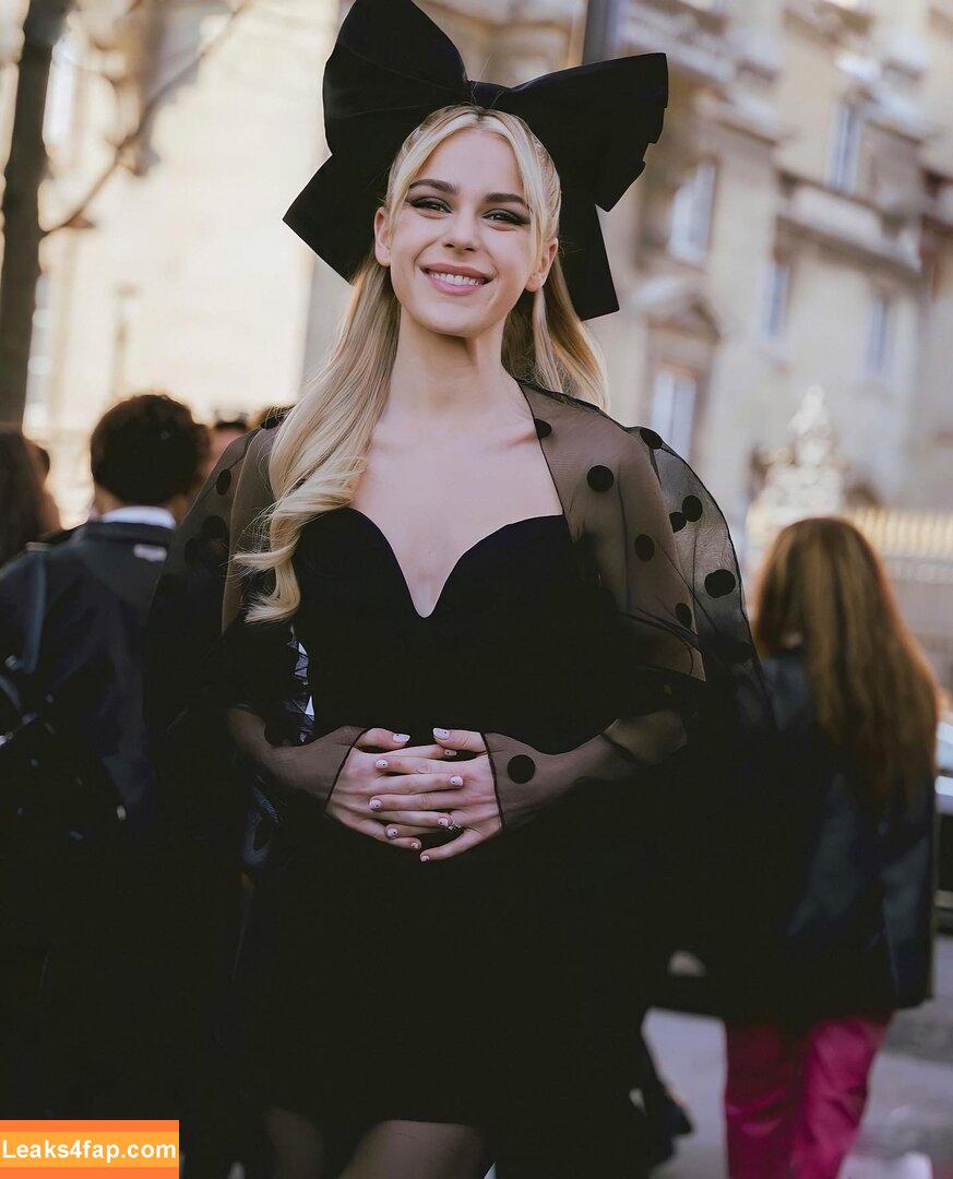 Kiernan Shipka / AdventuresSabrina / kiernanshipka leaked photo photo #0522