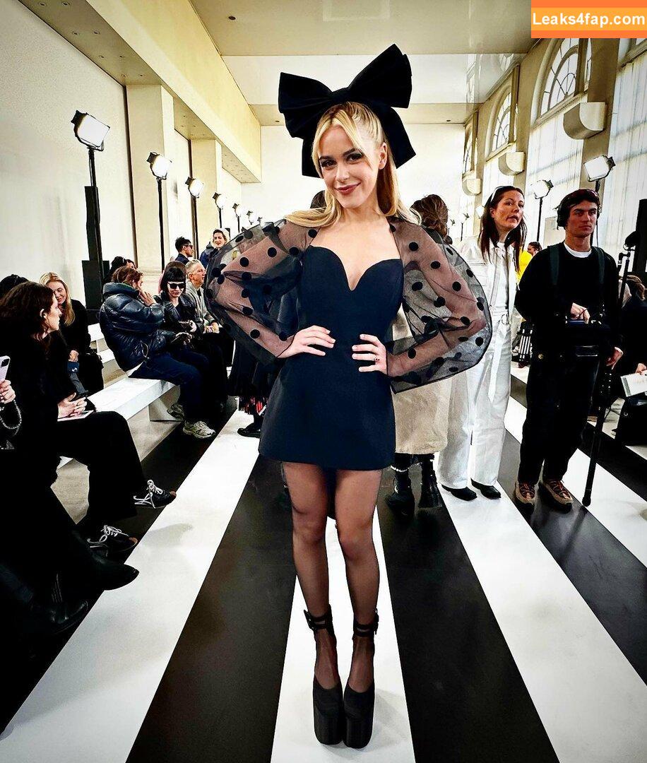 Kiernan Shipka / AdventuresSabrina / kiernanshipka leaked photo photo #0530