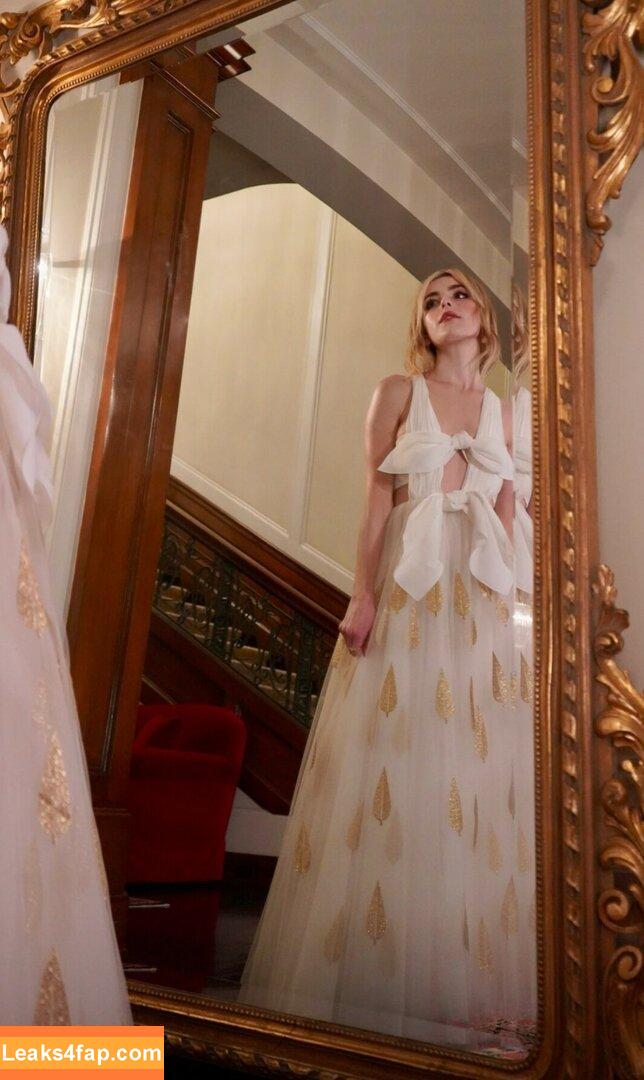 Kiernan Shipka / AdventuresSabrina / kiernanshipka leaked photo photo #0551