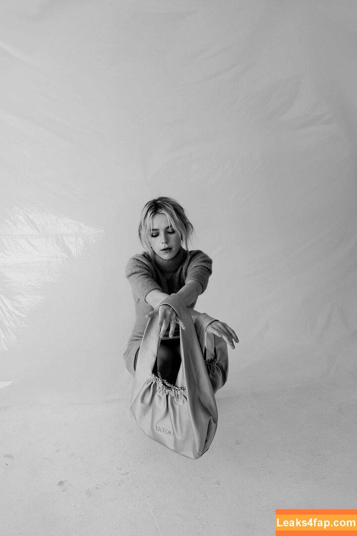 Kiernan Shipka / AdventuresSabrina / kiernanshipka leaked photo photo #0870