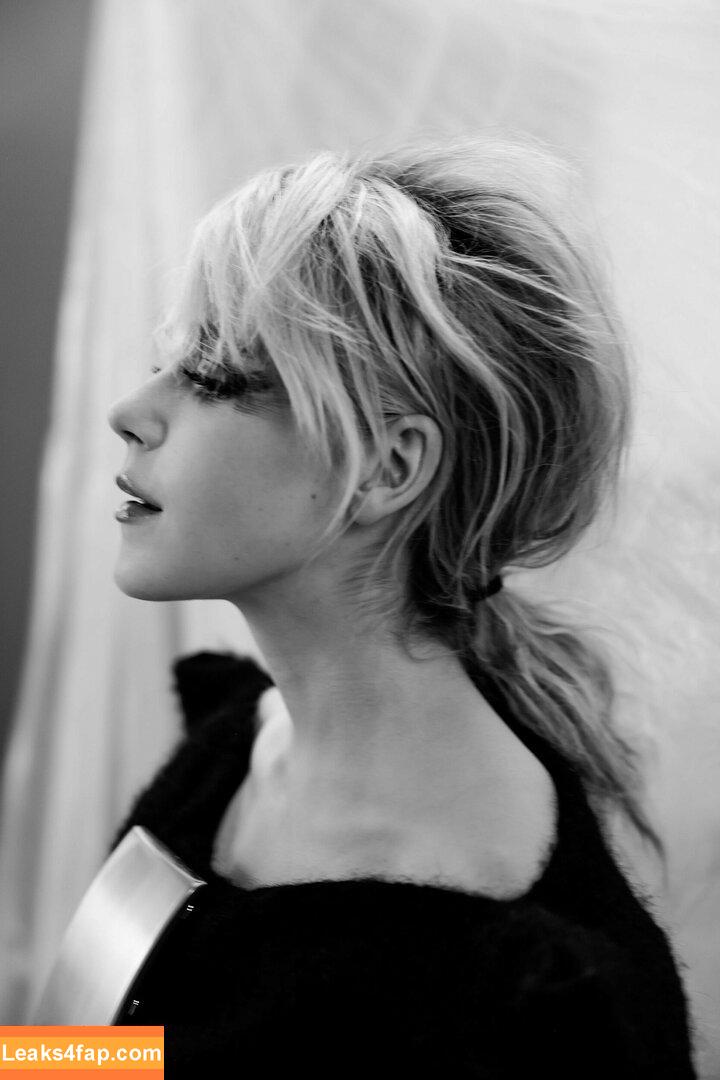 Kiernan Shipka / AdventuresSabrina / kiernanshipka leaked photo photo #0878