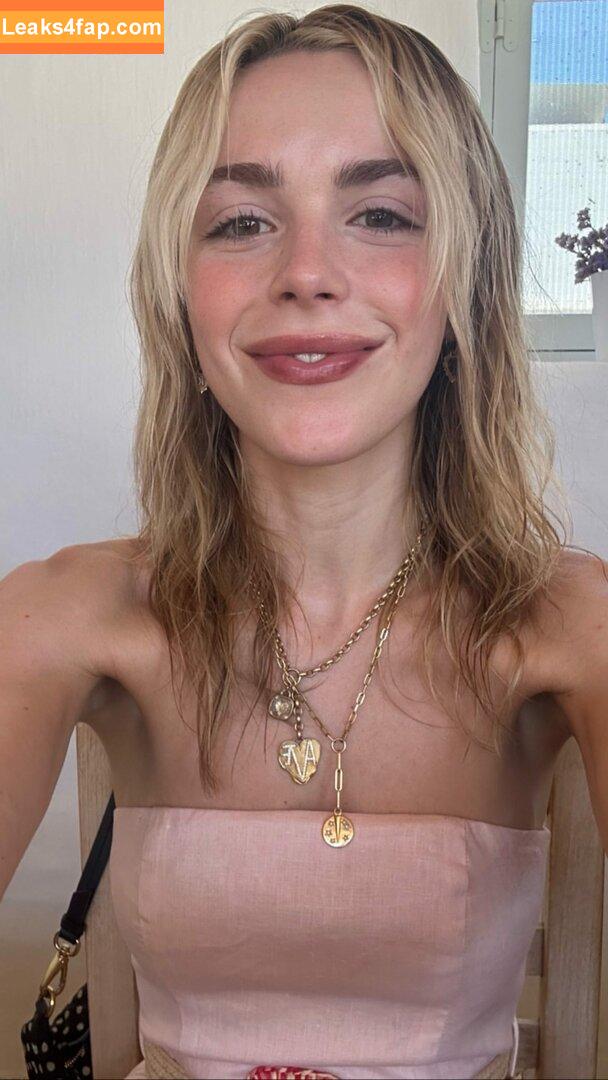 Kiernan Shipka / AdventuresSabrina / kiernanshipka leaked photo photo #0881