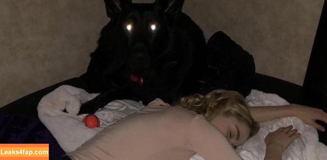 Kiernan Shipka / AdventuresSabrina / kiernanshipka leaked photo photo #0930