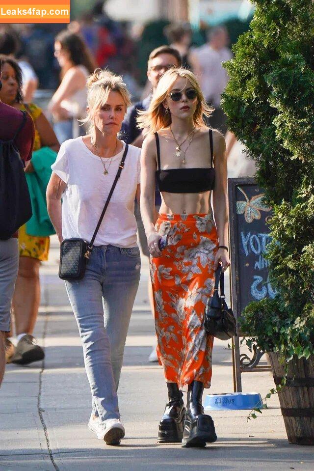 Kiernan Shipka / AdventuresSabrina / kiernanshipka leaked photo photo #0937