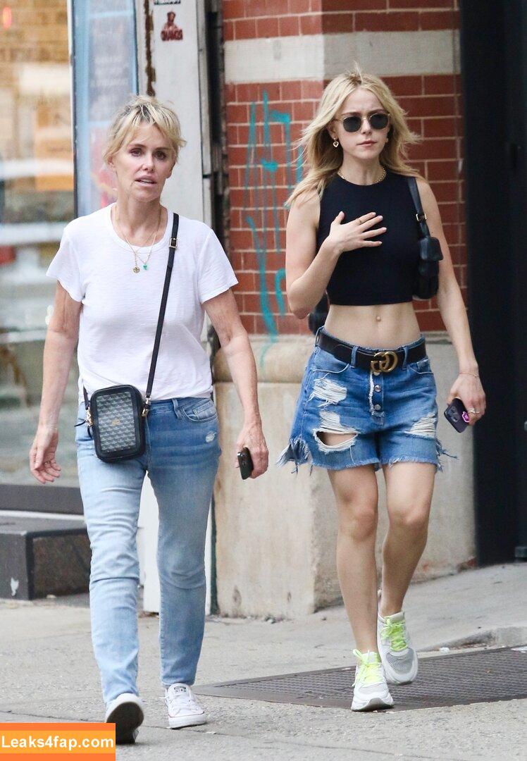 Kiernan Shipka / AdventuresSabrina / kiernanshipka leaked photo photo #0946