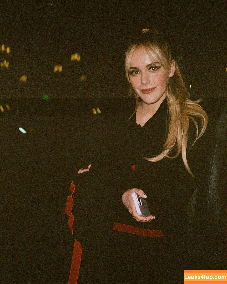 Kiernan Shipka / AdventuresSabrina / kiernanshipka leaked photo photo #0976