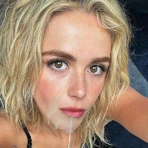 Kiernan Shipka photo #0004