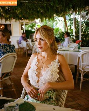 Kiernan Shipka photo #0025