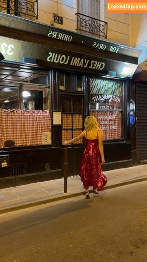 Kiernan Shipka photo #0049