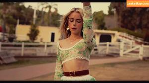 Kiernan Shipka photo #0052