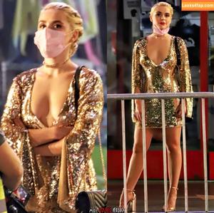 Kiernan Shipka photo #0100