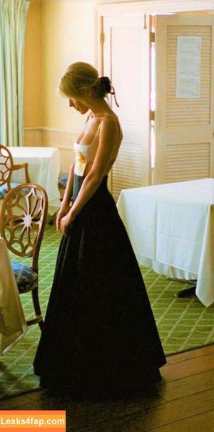 Kiernan Shipka photo #0156