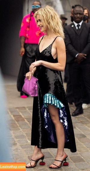 Kiernan Shipka photo #0204