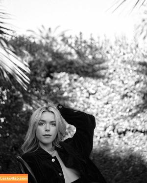 Kiernan Shipka photo #0207