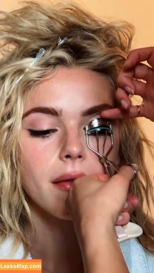 Kiernan Shipka photo #0299