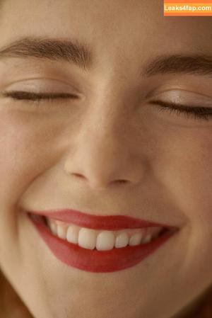 Kiernan Shipka photo #0349