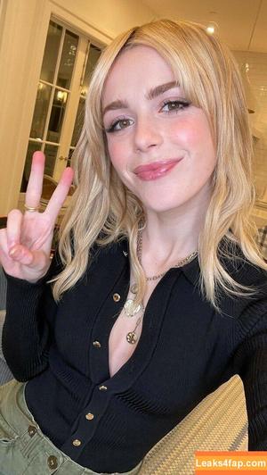 Kiernan Shipka photo #0379