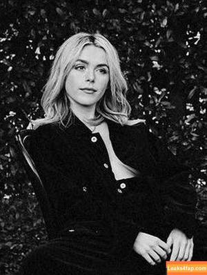 Kiernan Shipka photo #0475