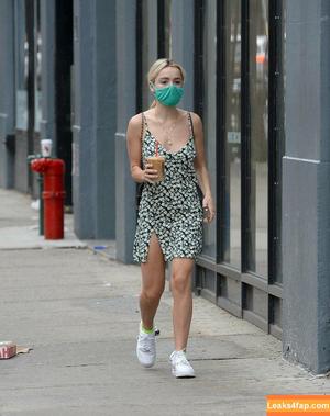 Kiernan Shipka photo #0484