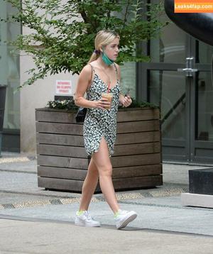 Kiernan Shipka photo #0501