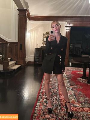 Kiernan Shipka photo #0544