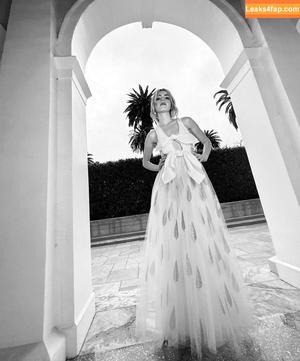 Kiernan Shipka photo #0553