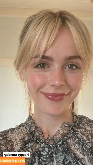 Kiernan Shipka photo #0561