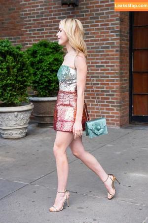 Kiernan Shipka photo #0586