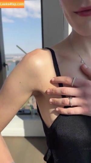 Kiernan Shipka photo #0610