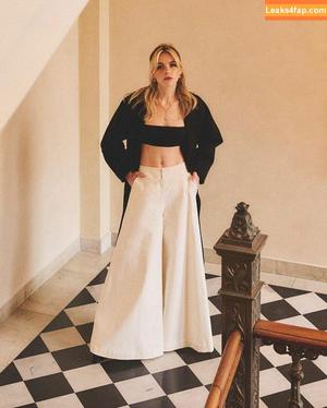 Kiernan Shipka photo #0698