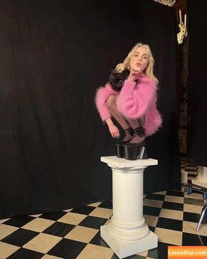 Kiernan Shipka photo #0763