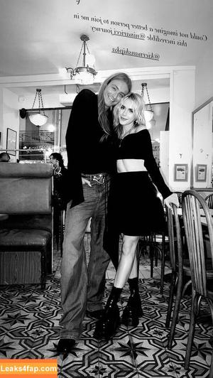 Kiernan Shipka photo #0805