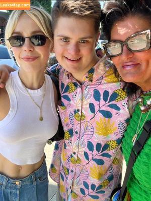 Kiernan Shipka photo #0900