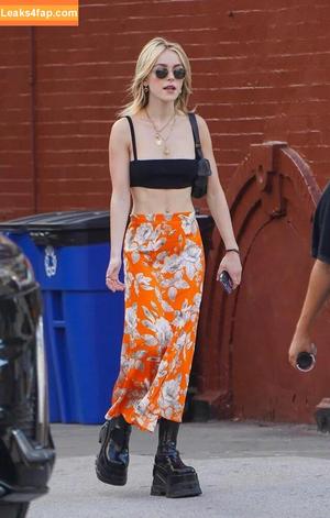 Kiernan Shipka photo #0936