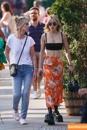 Kiernan Shipka photo #0941