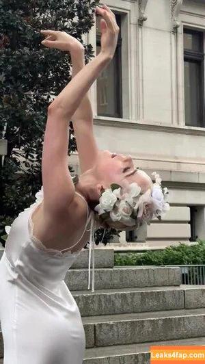 Kiernan Shipka photo #0974