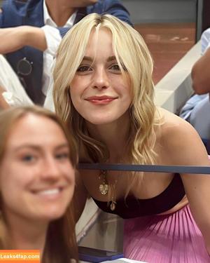 Kiernan Shipka photo #0999