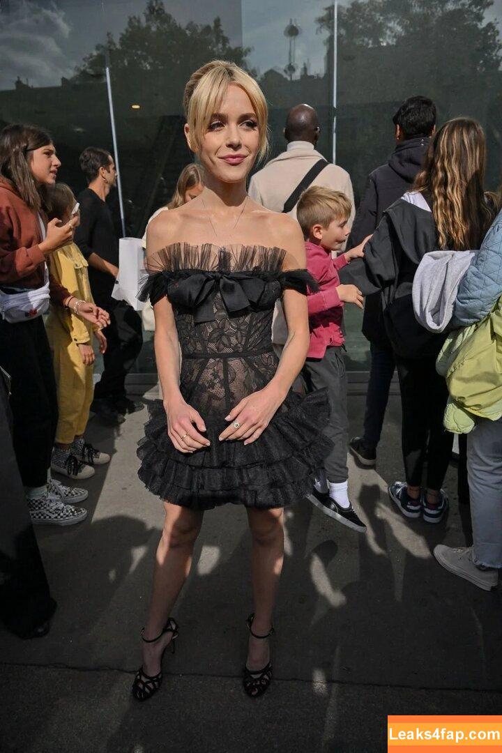 Kiernan Shipka / AdventuresSabrina / kiernanshipka leaked photo photo #1169