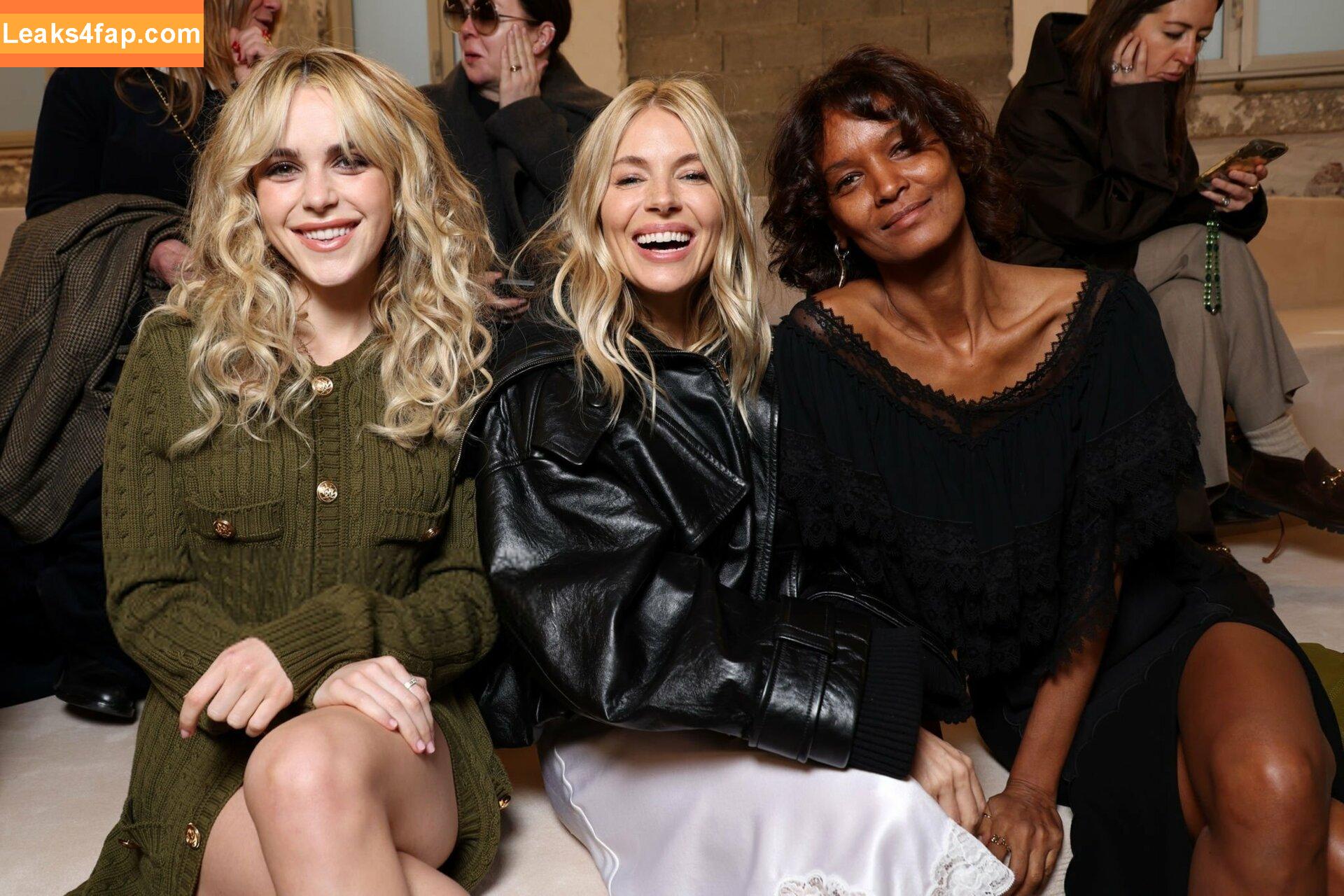 Kiernan Shipka / AdventuresSabrina / kiernanshipka leaked photo photo #1461