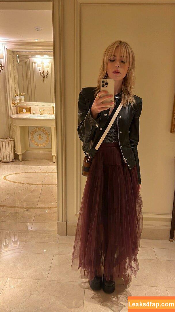 Kiernan Shipka / AdventuresSabrina / kiernanshipka leaked photo photo #1530