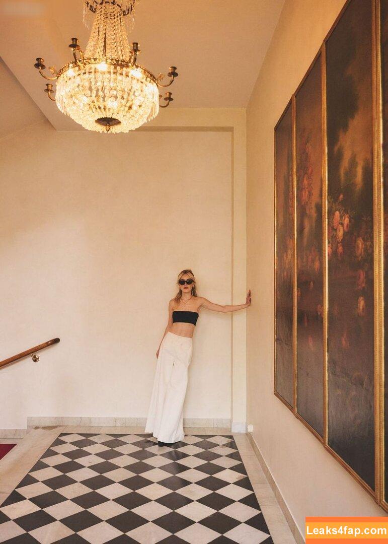 Kiernan Shipka / AdventuresSabrina / kiernanshipka leaked photo photo #1618