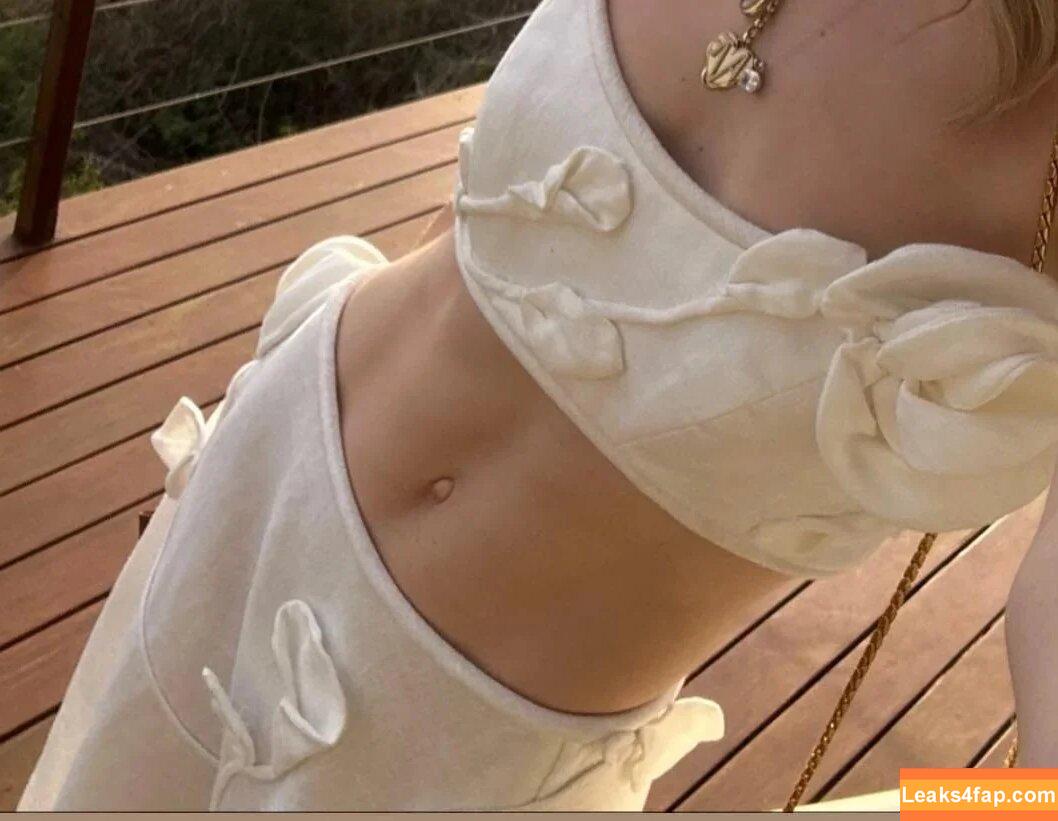 Kiernan Shipka / AdventuresSabrina / kiernanshipka leaked photo photo #1745